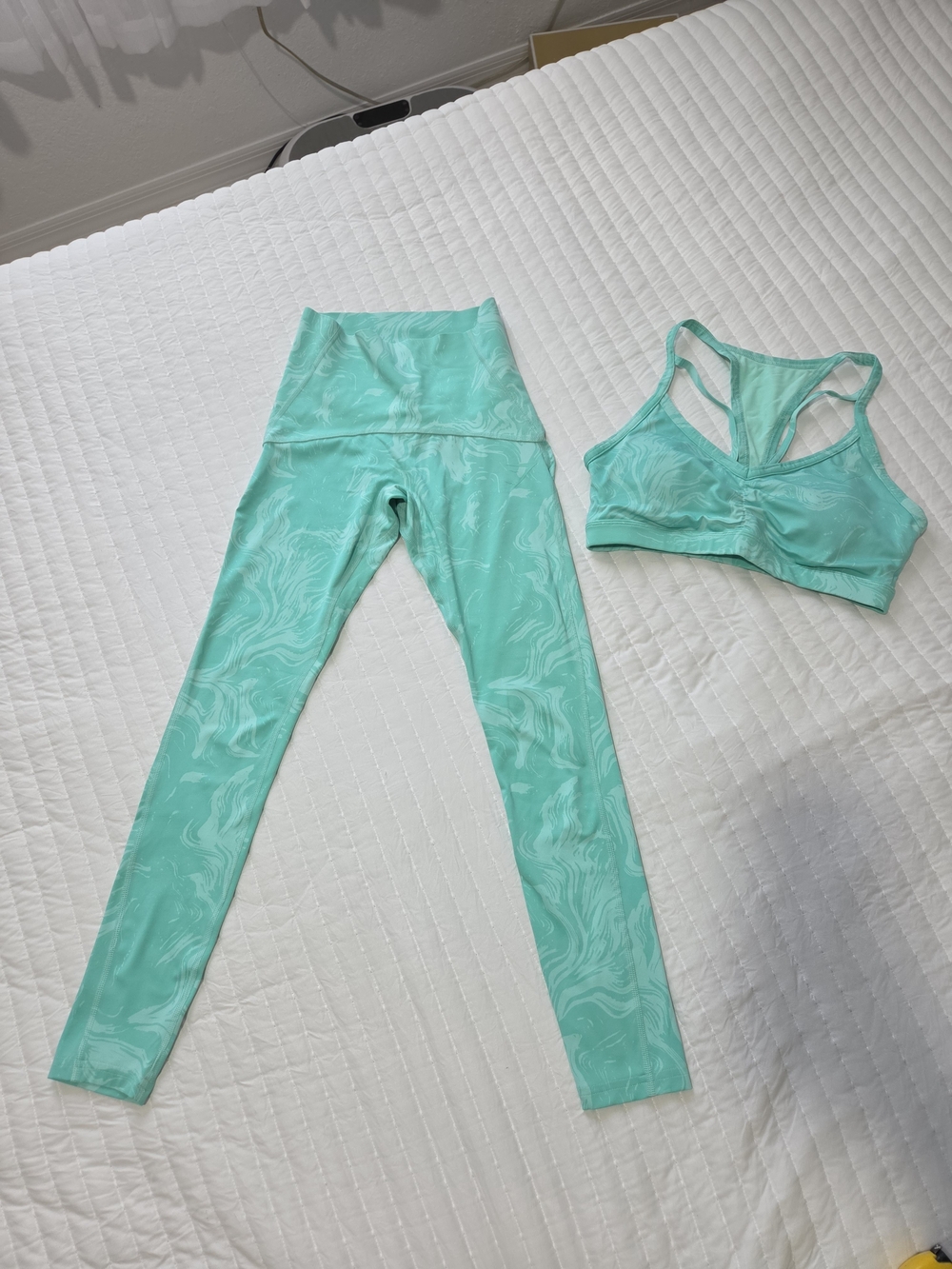 Gymshark Mint Marble High-Waist Leggings & Racerback Sports Bra Set